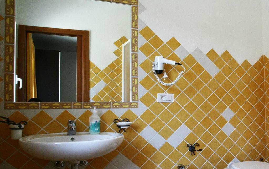 Gallo Spot Hotel San Teodoro  Luaran gambar