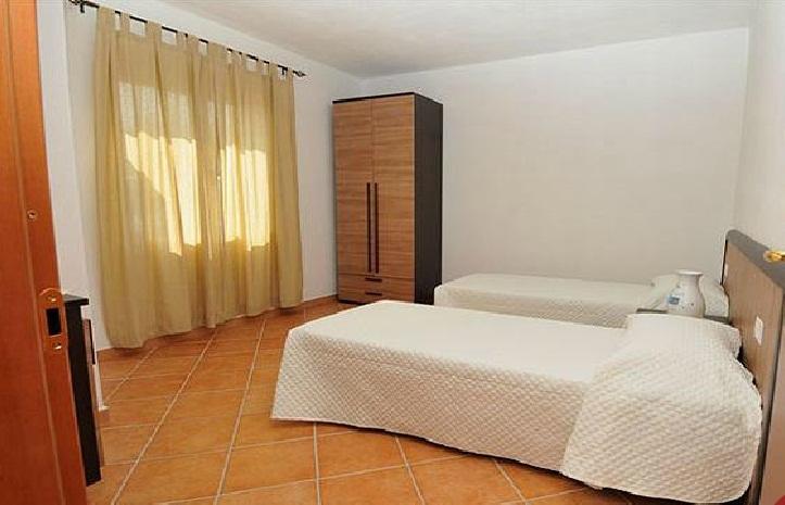 Gallo Spot Hotel San Teodoro  Bilik gambar